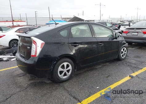 2013 Toyota Prius Three из США, поврежденный, VIN JTDKN3DU2D5543092